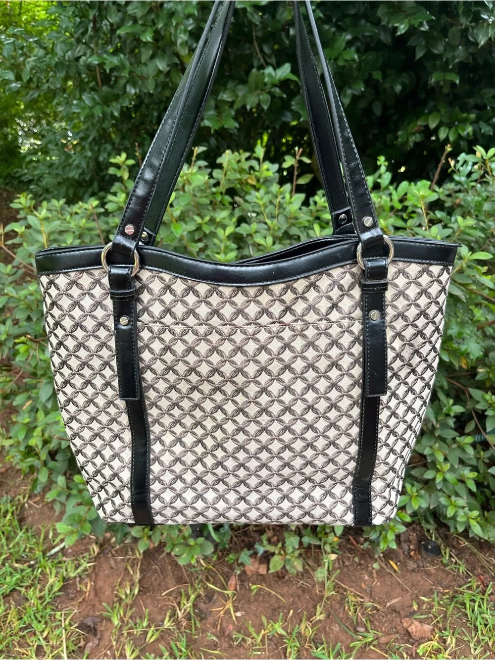 Dana Buchman stylish black